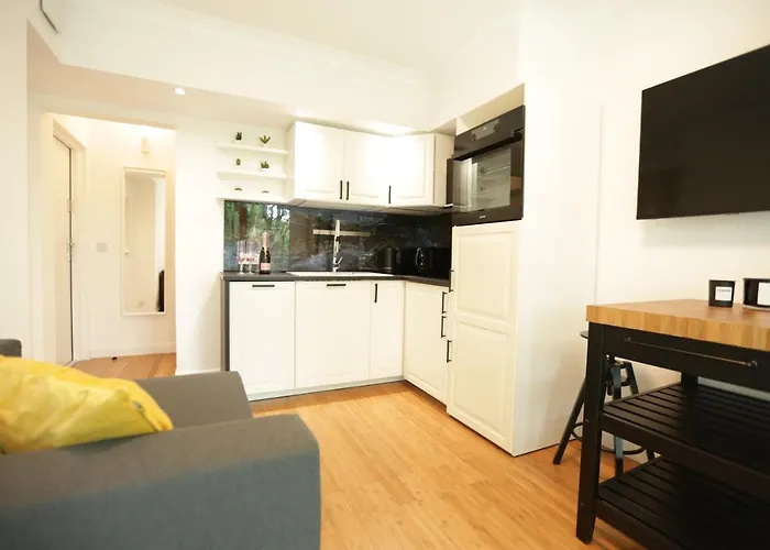 Sunrise アパート *